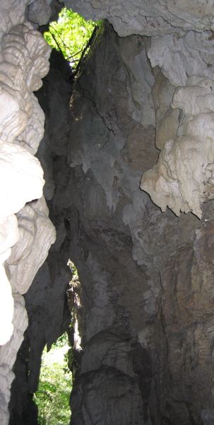 Baratang Island - Entry seen from the inside of the limestone cave